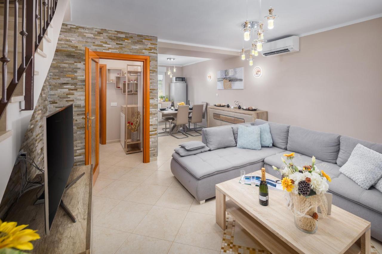 Rossini Superior Apartment Porec Exterior photo