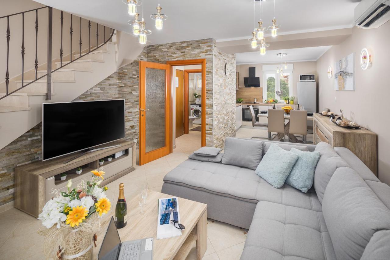 Rossini Superior Apartment Porec Exterior photo