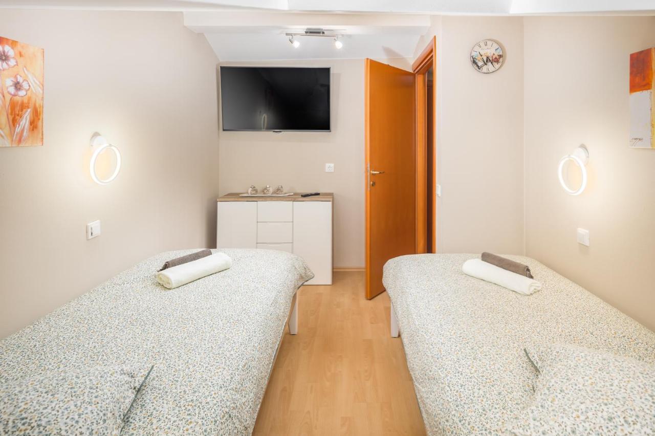 Rossini Superior Apartment Porec Exterior photo